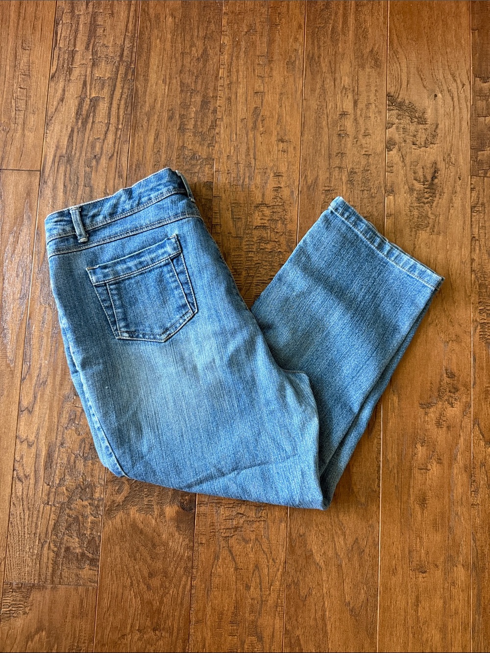 Gloria Vanderbilt Light Blue Straight-Leg Jeans